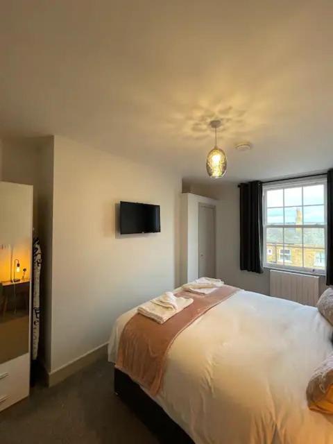 Superb 2 Bedroom Sea View Flat 斯卡伯勒 外观 照片