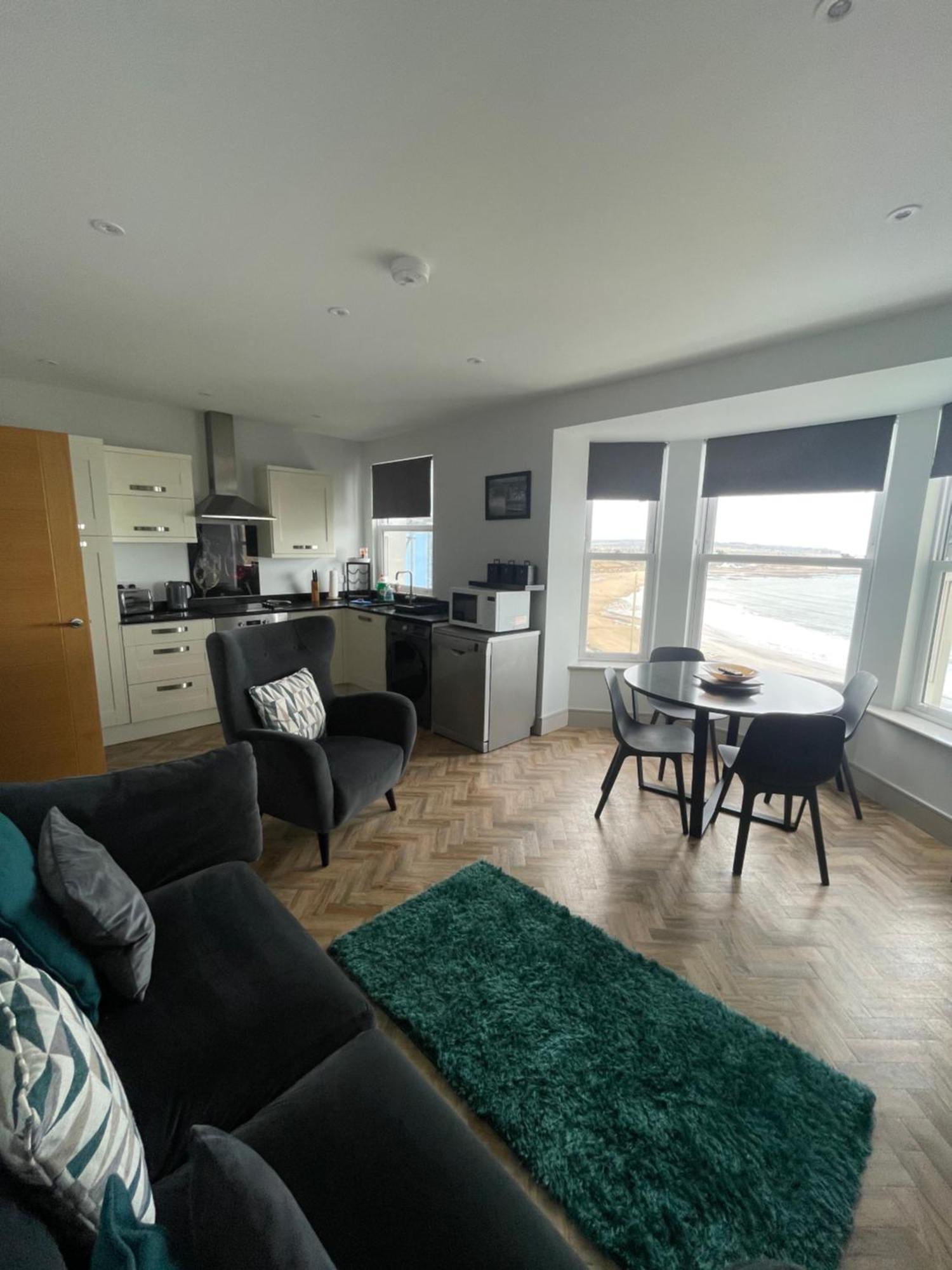 Superb 2 Bedroom Sea View Flat 斯卡伯勒 外观 照片